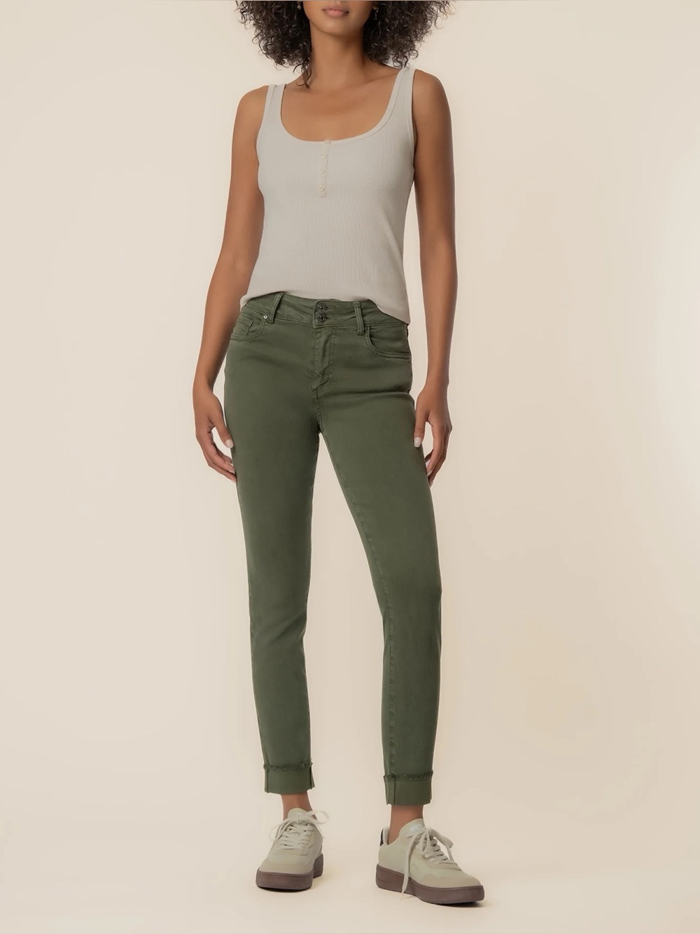KUT from the Kloth Amy Crop Straight Leg Jeans Olive Green Size 2 NWT Stretch
